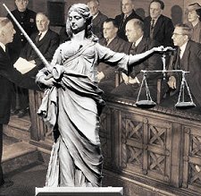 Justice aveugle - Tous sont égaux devant la Loi